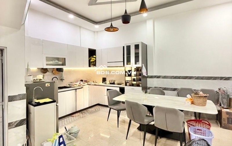 BÁN NHÀ HXH TÊN LỬA – DT 56M² – NỞ HẬU 5.7M – NHÀ MỚI – GIÁ CHỈ 5.6 TỶ